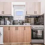 Cityview 2 Fully Equipped Apt By Hospi